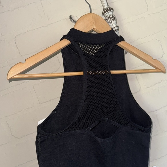 Free people bra sports movement medium large mesh back lined Black NEW - Picture 5 of 7
